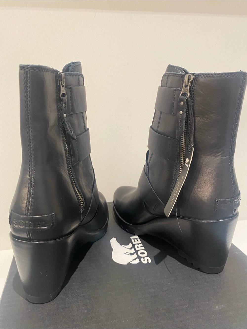 NIB Sorel After Hours Black Boots Wedge Ankle Boots Size 8 - Picture 4 of 12